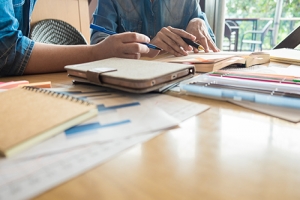 自考本科申请学位有哪些条件啊？