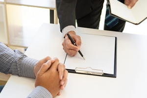 大专英语自考需要什么条件和要考什么科目？