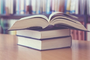 自考准考证是自己打印还是去自考办领取？