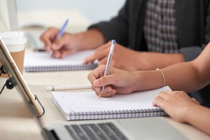 自学考试多少分算合格呢？