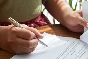 自考学位英语和英语四级哪个更难？